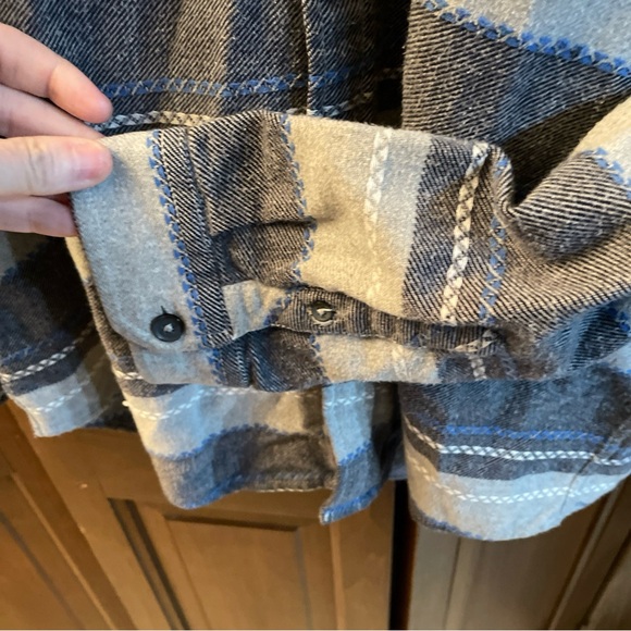 Billabong Flannel Button Up Hoodie Shirt Mens XL 22.5x30 Striped Surf Skate - Picture 6 of 10